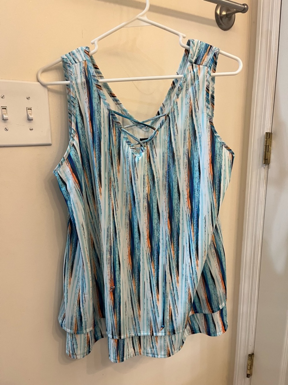 Worthington multicolor tank size large NWOT